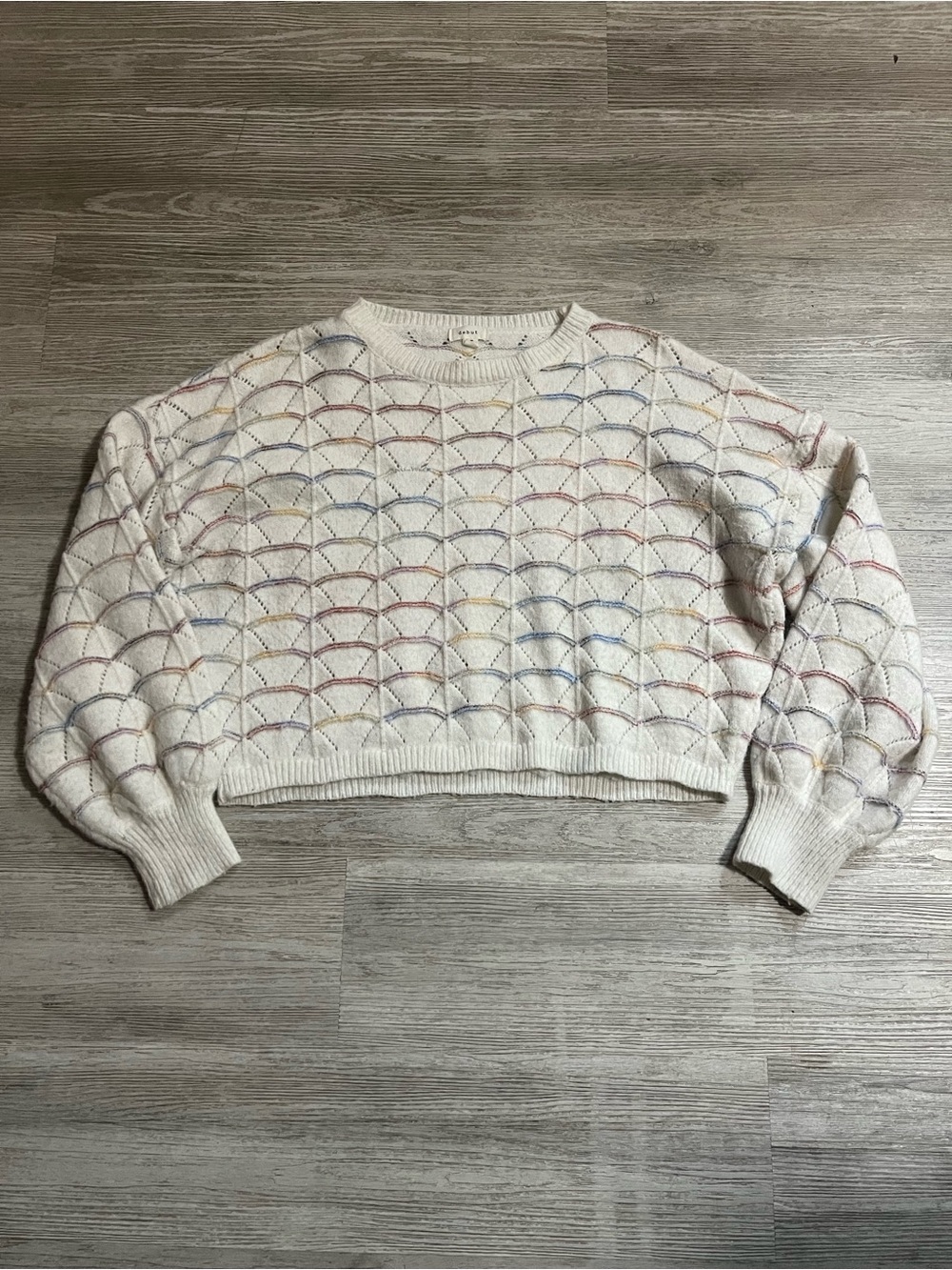 Dreamers By Debut Cropped knit Sweater White Rainbow Scalloped Womens Medium